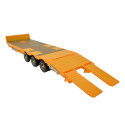 Camión de plataforma baja Kane de BRITAINS a escala 1:32 para transporte de maquinaria agrícola de juguete.