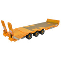 Camión de plataforma baja Kane de BRITAINS a escala 1:32 para transporte de maquinaria agrícola de juguete.