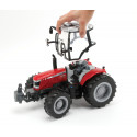 Réplica a escala 1:16 del tractor Massey Ferguson 6613 de Britains, modelo de colección y juguete.