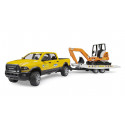 Camioneta de juguete RAM Powerwagon con remolque y miniexcavadora Bruder a escala 1:16