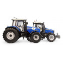 Maqueta a escala 1:32 de tractores Plogmaker MF 7726S y MF 8260 de Universal Hobbies para coleccionistas.