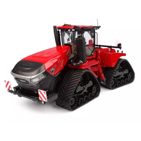 Réplica a escala 1:32 del tractor Case IH Quadtrac 715 con orugas detalladas.