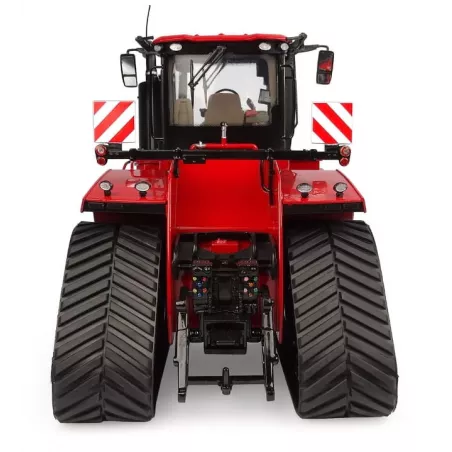 Tractor Case IH Quadtrac 715 a escala 1:32 con orugas realistas y acabados de alta precisión.