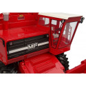 Miniatura a escala 1:32 de la cosechadora clásica Massey Ferguson 760 de Universal Hobbies para coleccionistas.