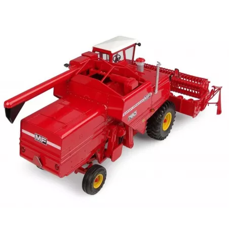 Miniatura a escala 1:32 de la cosechadora clásica Massey Ferguson 760 de Universal Hobbies para coleccionistas.
