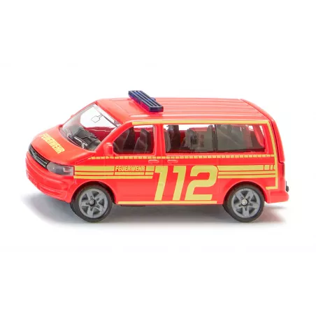 Vehículo de juguete de bomberos VW T5 de Siku con carrocería metálica y enganche para remolque