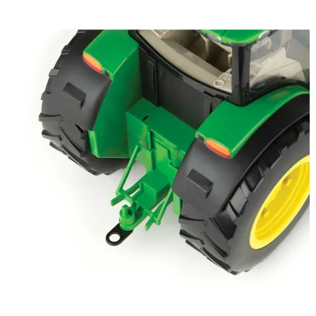 Tractor radiocontrol John Deere 6210R a escala 1:16 de Britains.