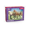 Set de iniciación Paso Peruano de Schleich HORSE CLUB con figuras de yegua, semental, silla de montar y bridas.