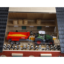 Granja de juguete con establos a escala 1:32
