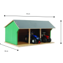 Cobertizo grande de madera de juguete para tractores infantiles con techo abatible.