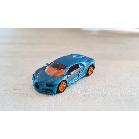 Coche de juguete Bugatti Chiron en miniatura de metal con puertas que se abren