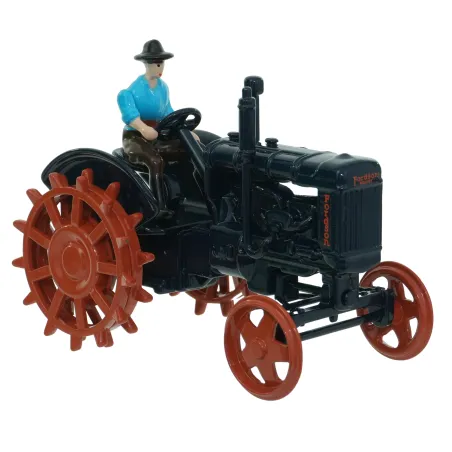 Miniatura a escala 1:32 del tractor clásico Fordson Major con ruedas de hierro de la marca Britains.