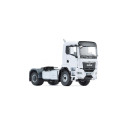 Réplica a escala 1:32 del camión MAN TGS 18.510 4x4 BL blanco en metal y plástico para coleccionistas.