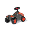 Correpasillos tractor Rolly Minitrac Kubota para niños pequeños de 1,5 a 4 años.