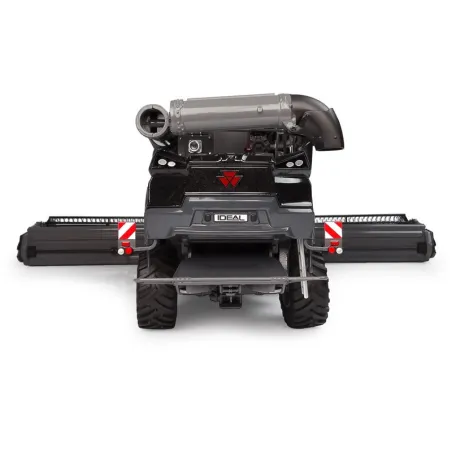 Réplica a escala 1:32 de la cosechadora Massey Ferguson IDEAL 9T de Universal Hobbies para coleccionistas.