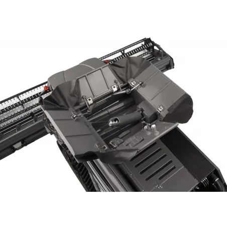 Réplica a escala 1:32 de la cosechadora Fendt IDEAL 10T de Universal Hobbies para coleccionistas.