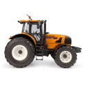 Miniatura a escala 1:32 del tractor Renault Atles 926 RZ de Universal Hobbies para coleccionistas.