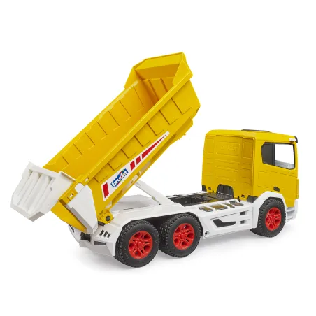 Juguete volquete robusto Roadmax de Bruder para cargar arena, ideal para niños a partir de 2 años.
