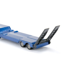 Camión MAN con retroexcavadora