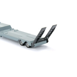 Camión MAN con excavadora