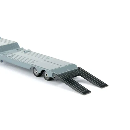 Camión MAN con excavadora de juguete Siku a escala 1:87 en metal y plástico