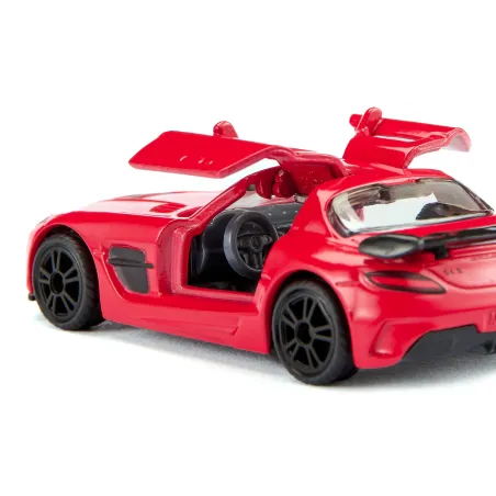 Réplica a escala del Mercedes-Benz SLS AMG Black Series rojo con puertas de ala de gaviota.
