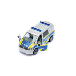 VW T6 con motocicleta policial BMW