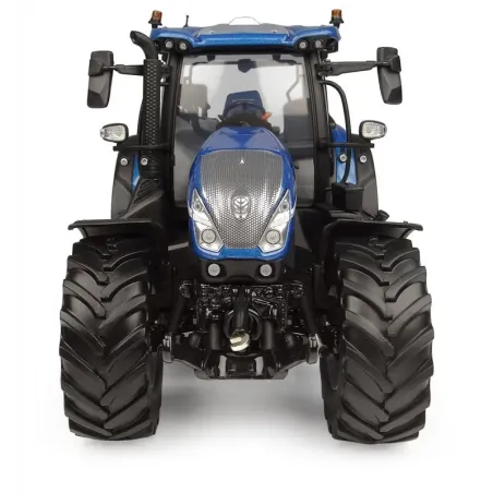 Tractor a escala 1:32 New Holland T7.225 Blue Power de metal para coleccionistas.