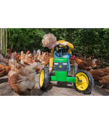 Berg Buzzy John Deere | Vehículo pedales 4 ruedas EVA