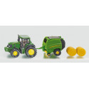 Tractor John Deere con rotoempacadora - Blister