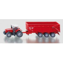 Massey Ferguson con remolque