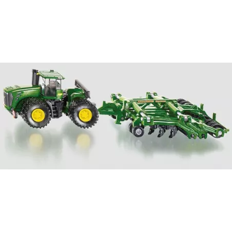 Tractor John Deere con cutivador amazone
