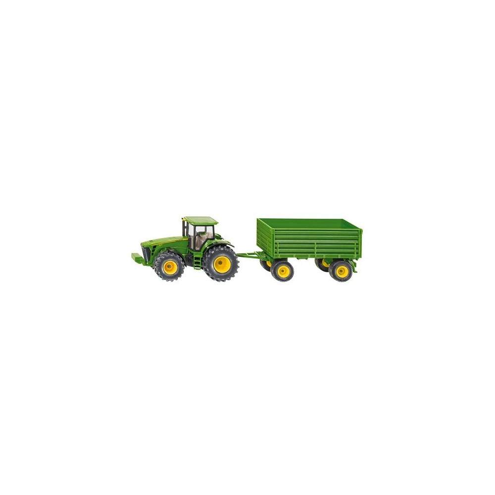 Tractor John Deere con remolque