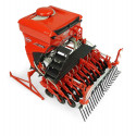 Sembradora Kuhn Venta 3030 a escala 1:32, miniatura de metal detallada para coleccionistas de maquinaria agrícola.