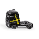 Camión de juguete Volvo FH16 en miniatura fabricado con piezas de metal y plástico resistente