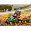 John Deere con pala y remolque a pedales