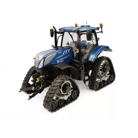 Tractor New Holland T7.225 azul a escala 1:32 de metal, réplica coleccionable de Universal Hobbies.