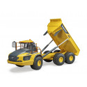 Camión dumper articulado de juguete Volvo A60H de Bruder a escala 1:16 con volquete funcional.