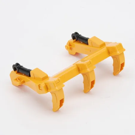 Desgarrador trasero de cadenas Cat de juguete Bruder a escala 1:16 para excavadoras y tractores.