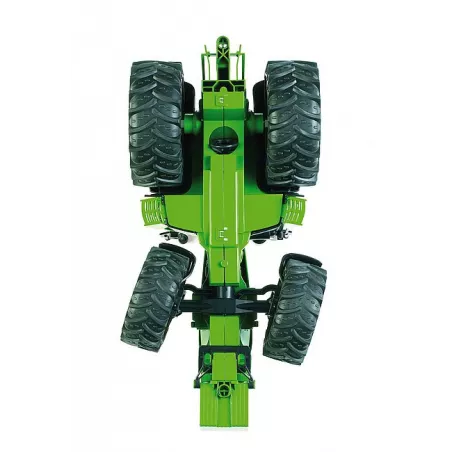 Tractor de juguete John Deere 7930 de Bruder a escala 1:16