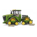 Tractor de juguete John Deere 9620RX a escala 1:16 de Bruder con sistema de orugas y dirección articulada.
