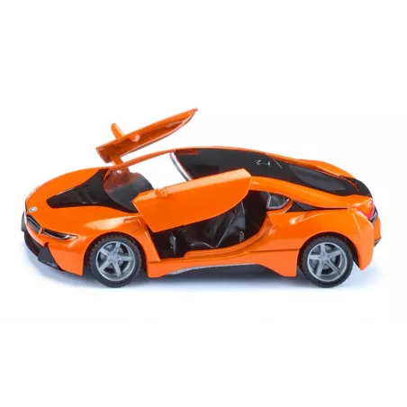 Miniatura de juguete BMW i8 LCI a escala 1:50 en metal y plástico con puertas que se abren y neumáticos cambiables.