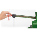 Cosechadora de juguete John Deere T670i de Bruder a escala 1:16 con cabezal de corte móvil.