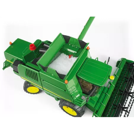 Cosechadora de juguete John Deere T670i de Bruder a escala 1:16 con cabezal de corte móvil.