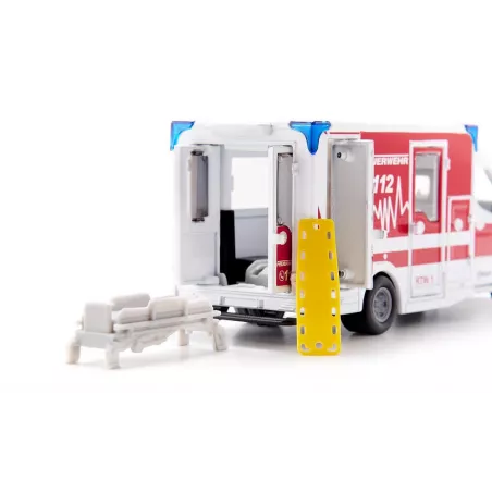 Miniatura de ambulancia Mercedes-Benz Sprinter Miesen Tipo C a escala 1:50 con puertas abatibles.