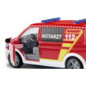 Ambulancia de juguete VW T6 a escala 1:50 con puertas que se abren y detalles de metal.