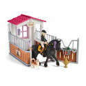 Box para caballos de Tori y Princess de Schleich con yegua frisona y accesorios de juguete.