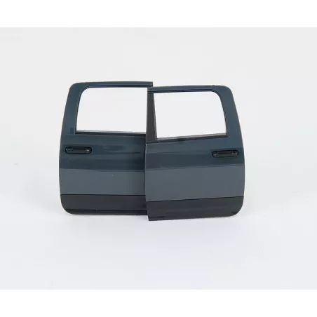 Puertas traseras de repuesto izquierda y derecha para camioneta RAM 2500 de Bruder escala 1:16.