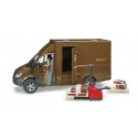 Juguete Mercedes-Benz Sprinter de UPS a escala 1:16 con figura de repartidor, carretilla y palés.