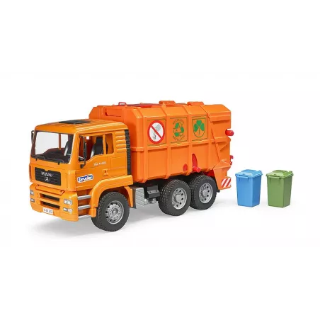 Camión de basura de juguete MAN TGA naranja a escala 1:16 con funciones de carga y descarga.